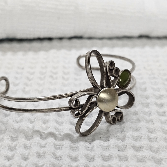 Pewter Open Cuff Bracelet with Peridot - Picture 3 of 10